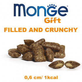 Monge Gift Filled And Crunchy Fussy Cat - лакомство за капризни котки, без зърнени култури със свинско и сирене 60 гр